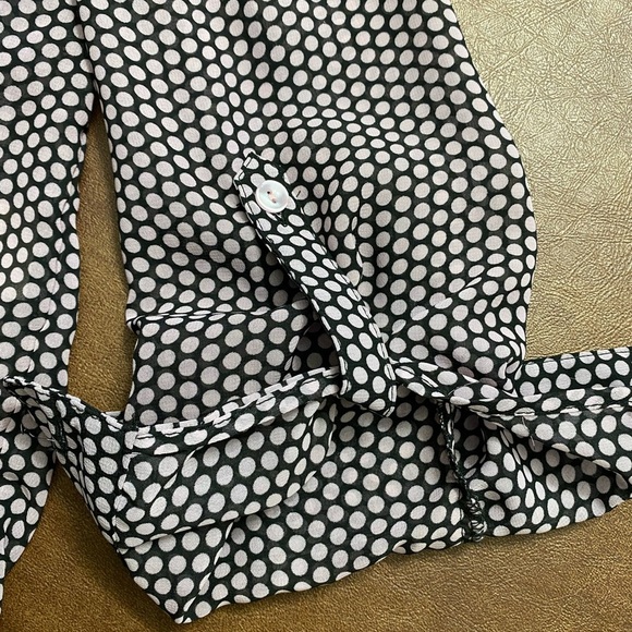 - Nanette Lepore Black Violet dots blouse size M - Picture 7 of 8